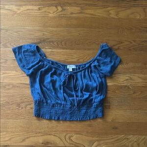 ACTIVE USA blue crop top